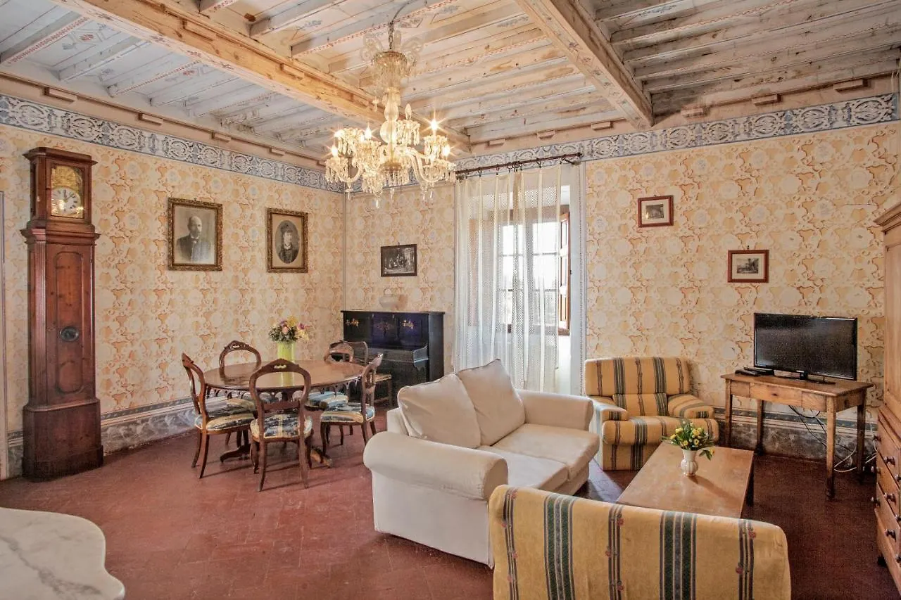 Villa Vivarelli Arezzo Italien